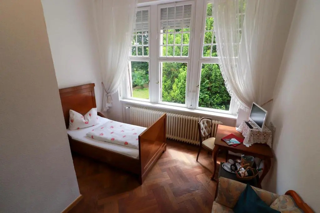 Kurvilla Am Park - Chambres