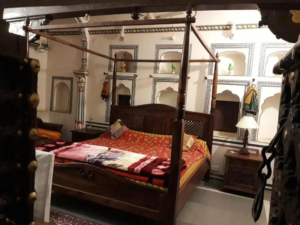 Radhika Haveli Hotel - Chambres