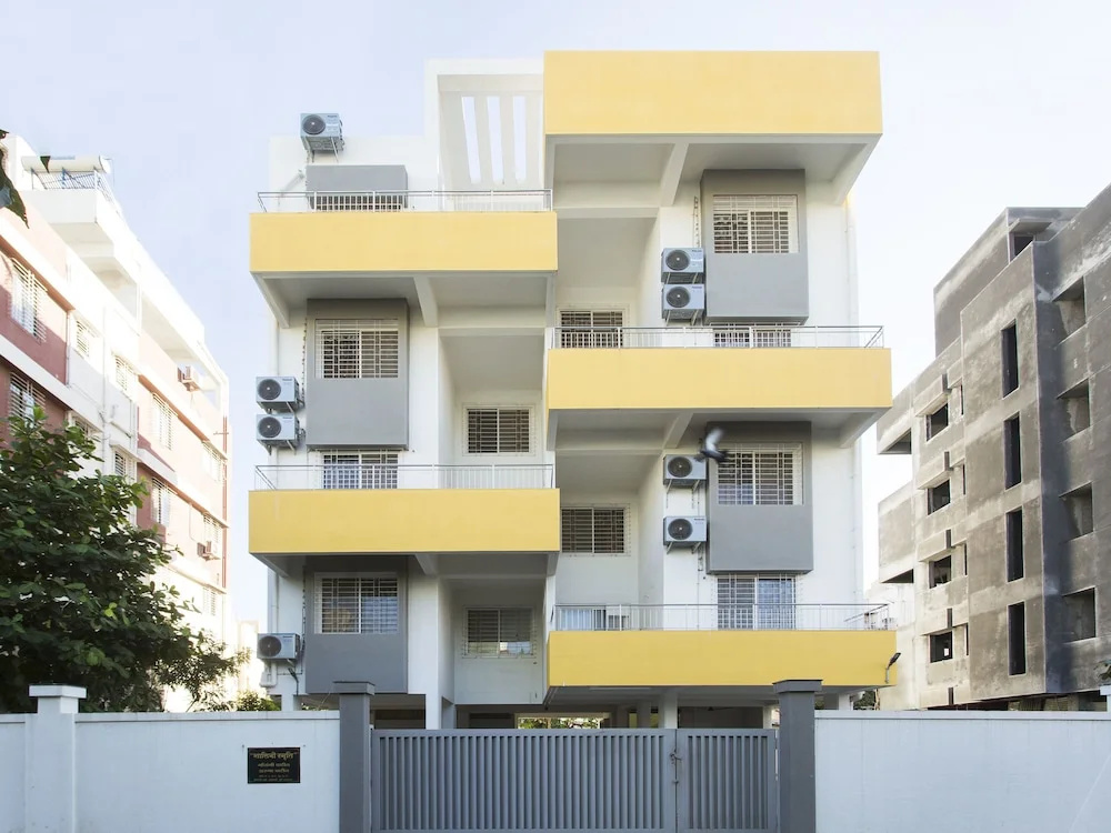 OYO 10221 Hotel E Serai