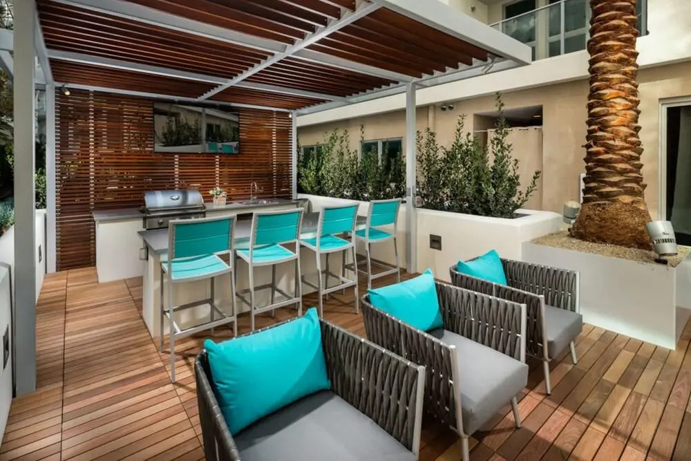 Resort Style Suites in Downtown LA