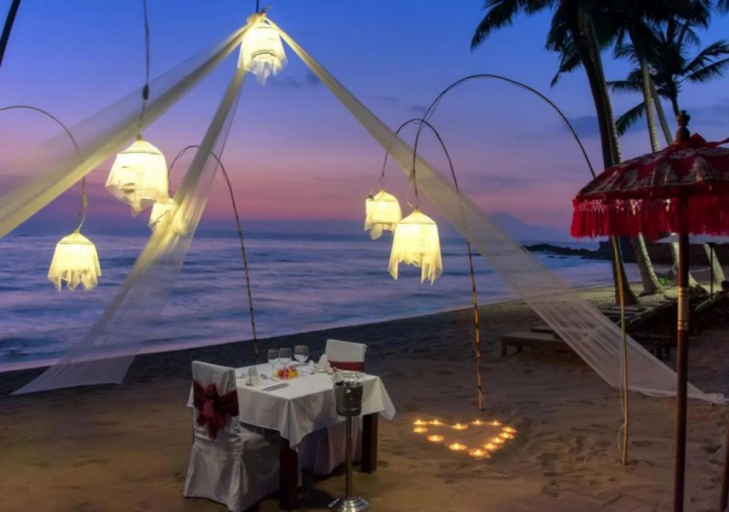 Beach & Waterfront