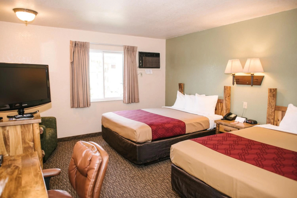 Econo Lodge Custer - Crazy Horse Area — 4