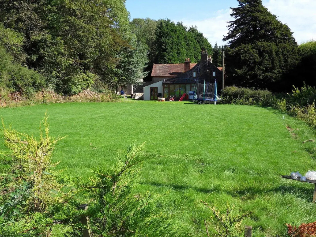 Acorns Guest House