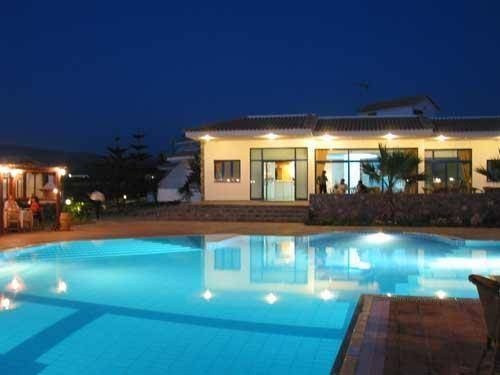 Oasis Hotel 3 * Oasis Hotel 3 *