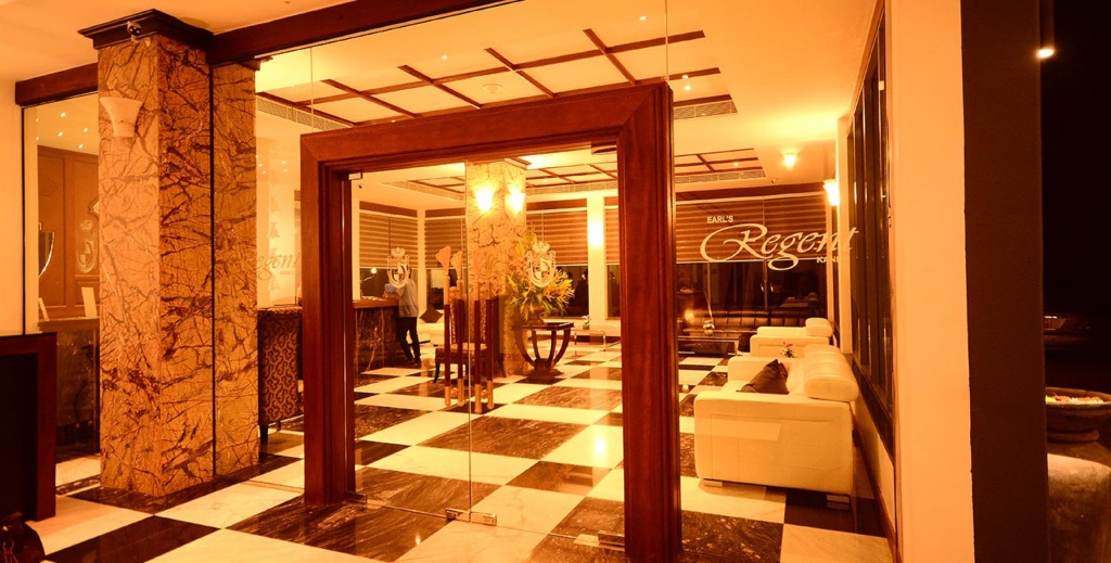 Earl's Regent Hotel