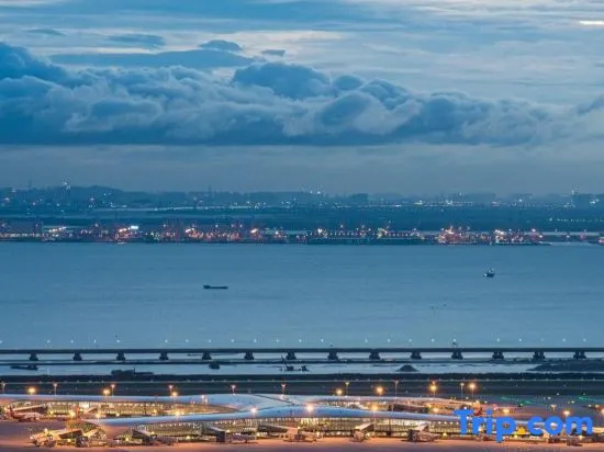 Beach & Waterfront