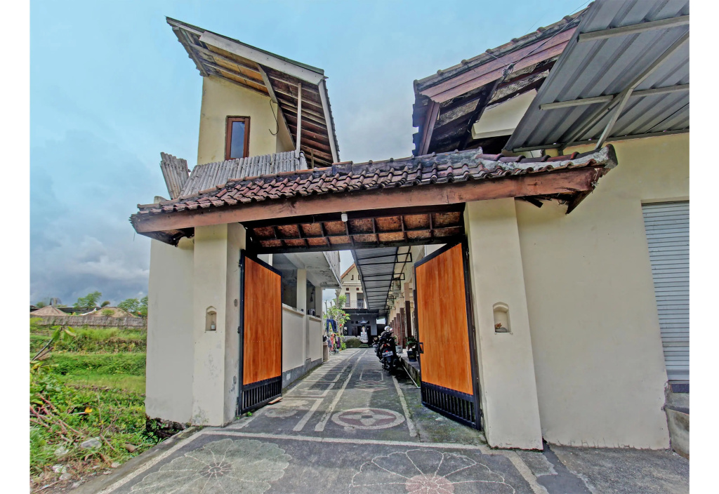 Hotel O Wisma Aluh AmbakNearPantai batu lima Asbullah tmbngn