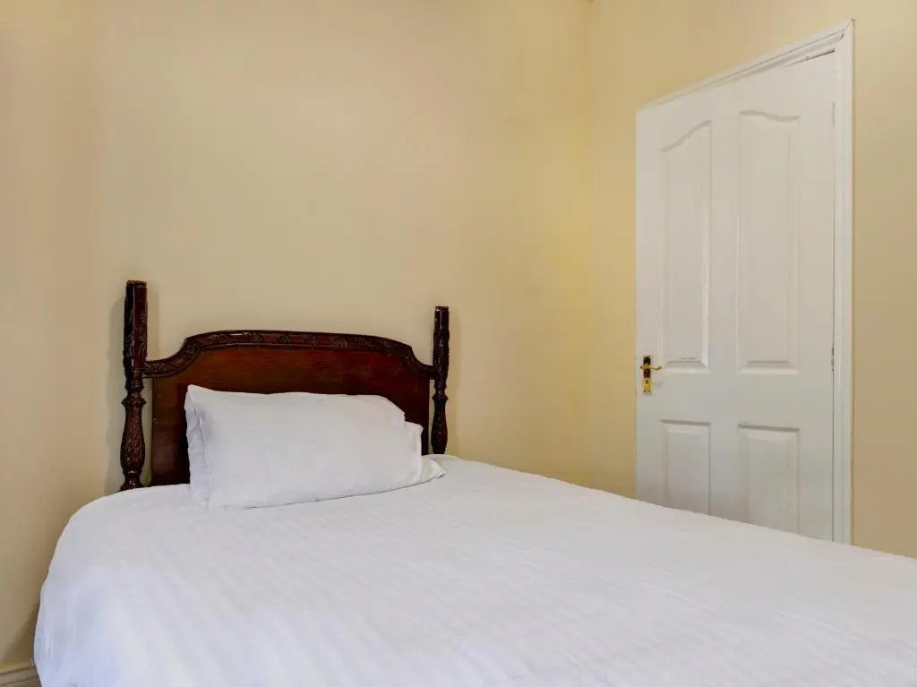 Empire Hotel - Chambres