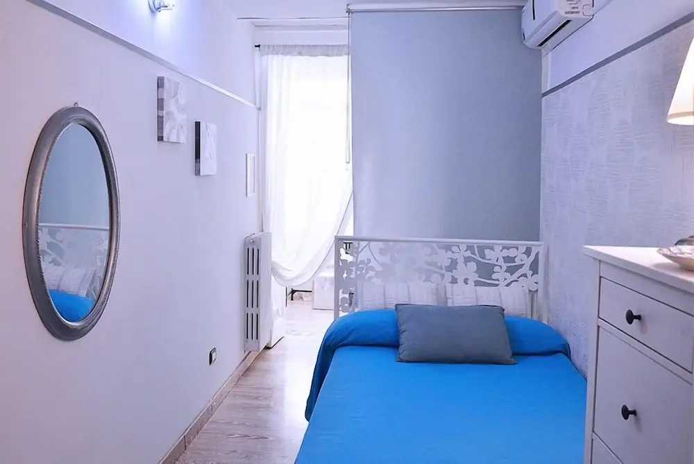 Economy room