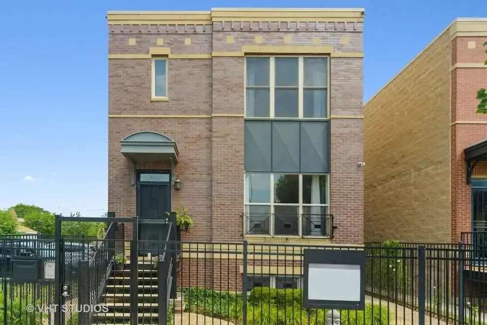 Spacious 3BR Home by United Center w Deck Yard