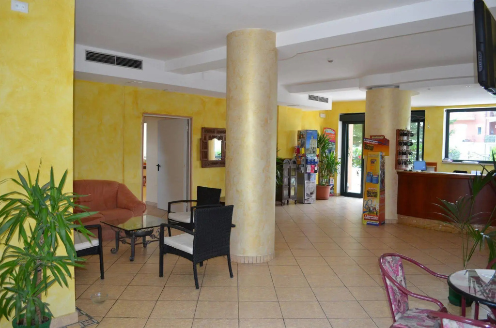 Hotel photo 8