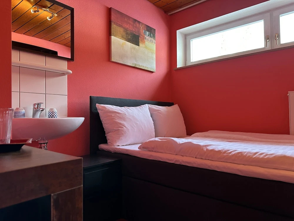 Economy room