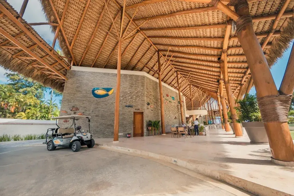 Luxury Beach Apartment at El Portillo No Extra Fees