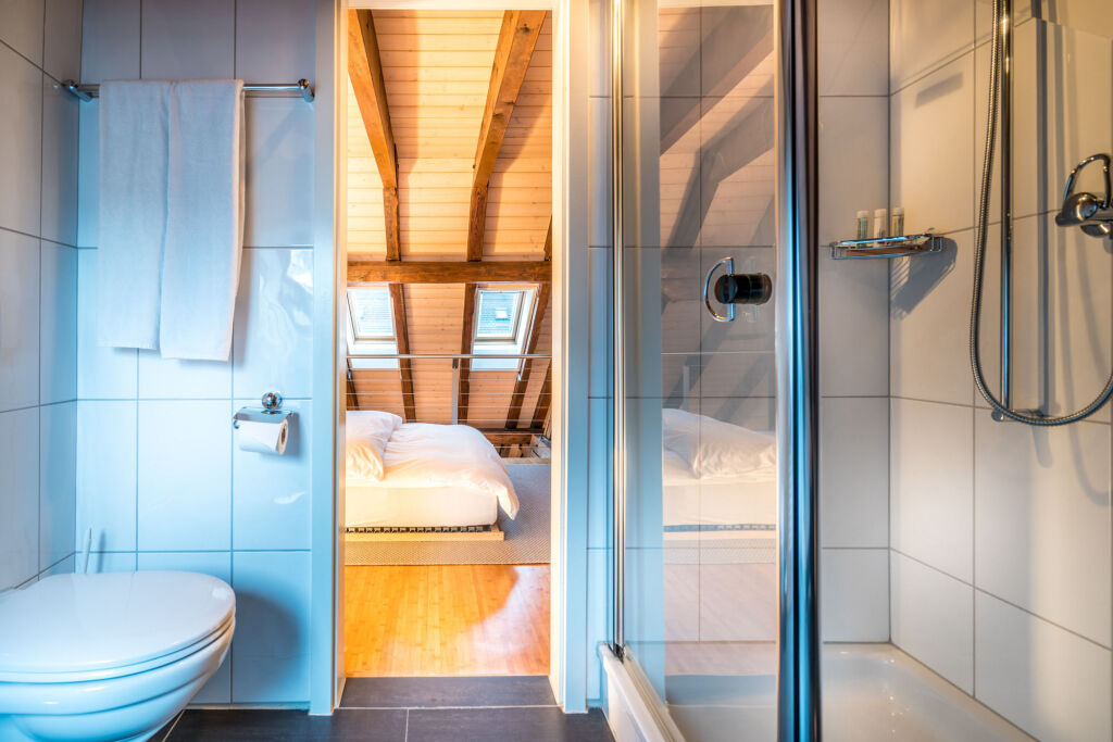 Le Bijou by null