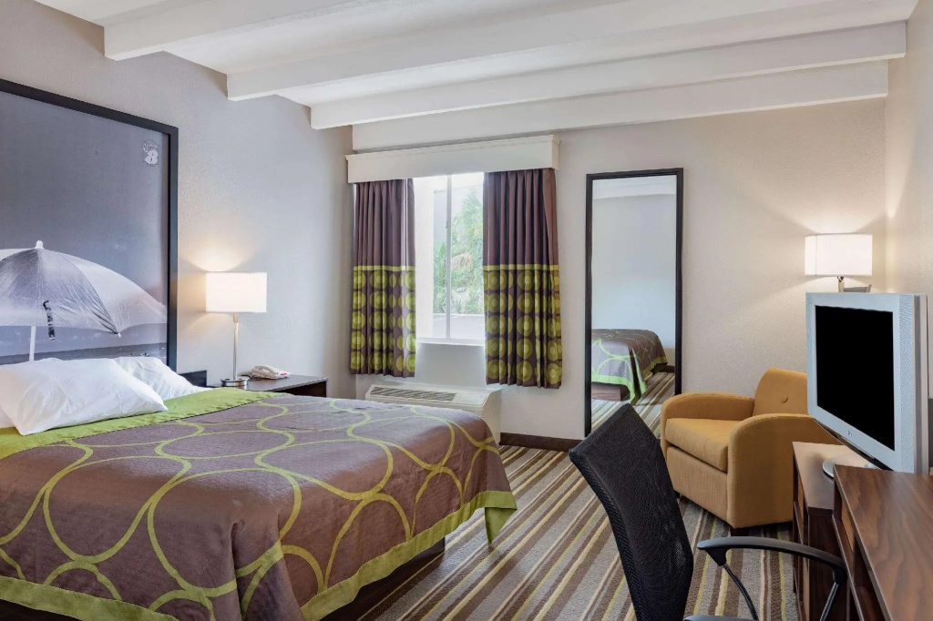 Standard Double room (full double bed)