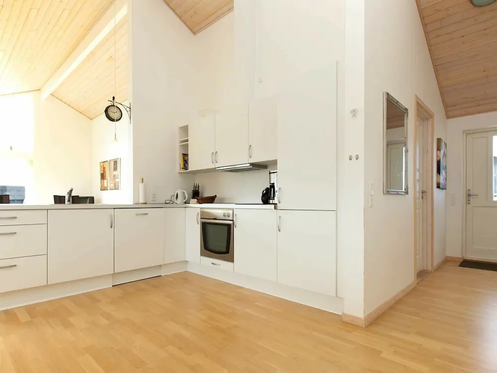 Alluring Holiday Home in Rødby With Whirlpool - фото 16