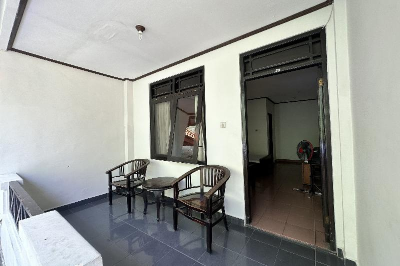 Standard Double room with balcony (full double bed)
