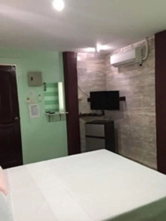 HR Hotel Bar and Restaurant