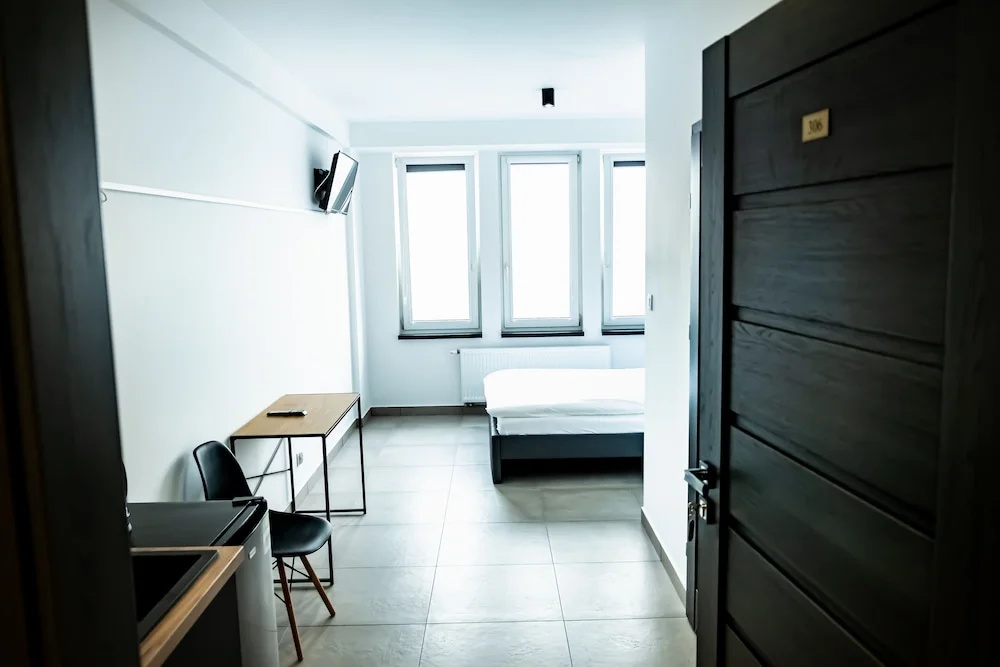 Business Triple Suite