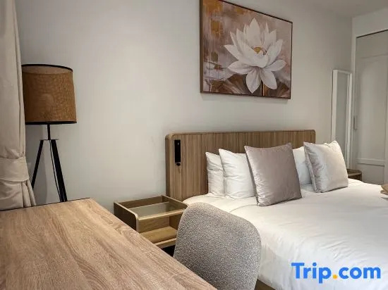 1 bdr Mountain View Apartment 50 m from Bangtao Beach