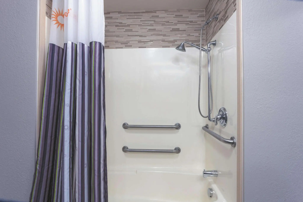 La Quinta Inn & Suites by Wyndham Covington - Chambres