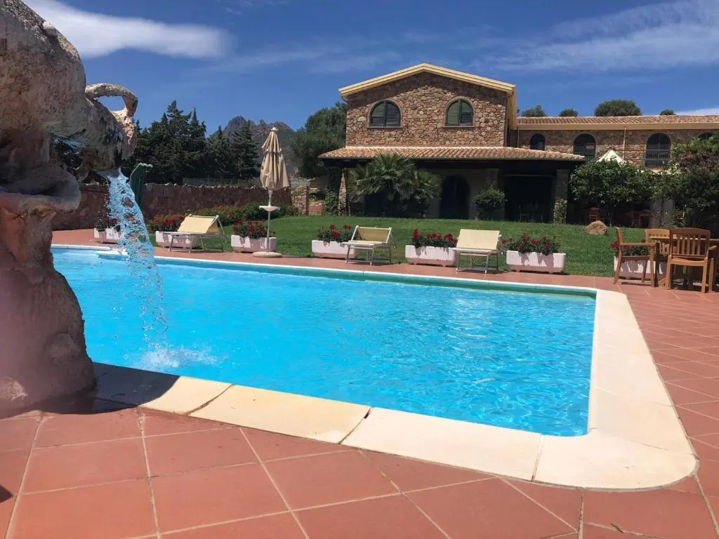 Hotel Janas - Général