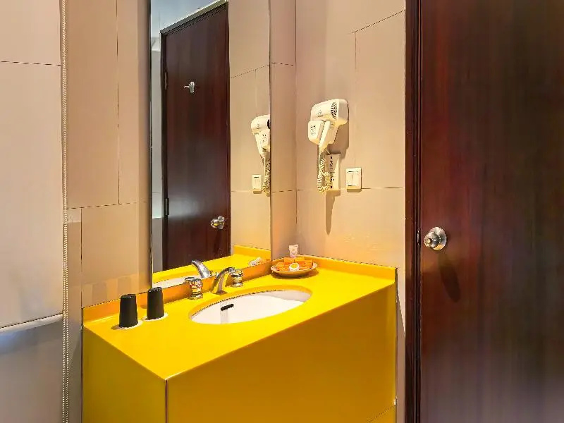 Grand room