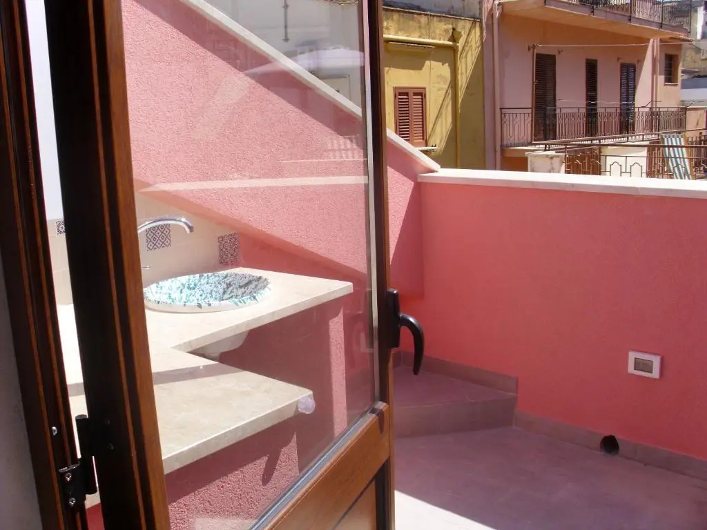 2 bedrooms house with city view balcony and wifi at Castellammare del Golfo 2 km away from the beach