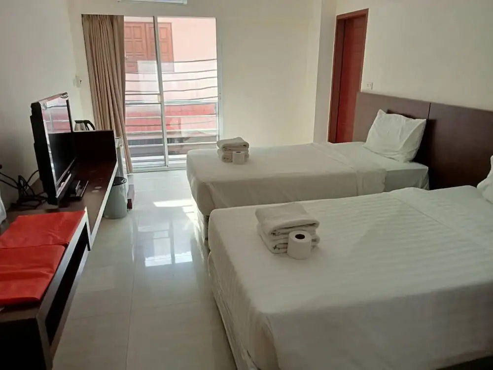 Standard Double room with balcony (twin beds)
