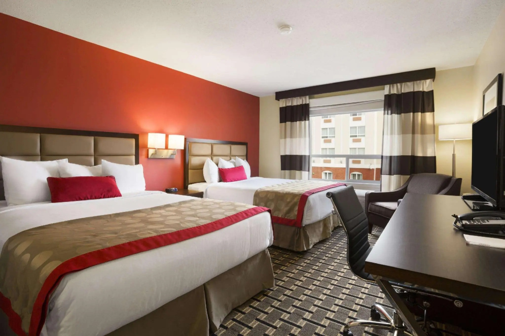 1 Bedroom Quadruple Suite