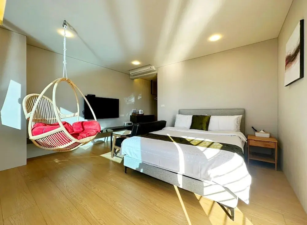 Comfort room