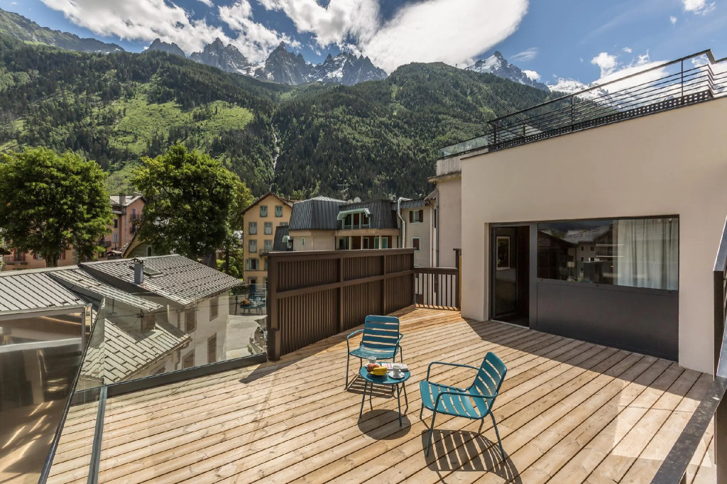 Superior Double room with balcony (full double bed)