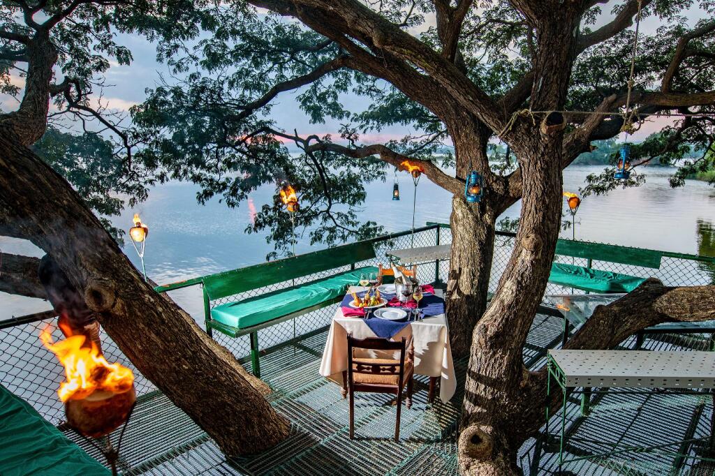 Hotel Sudu Araliya