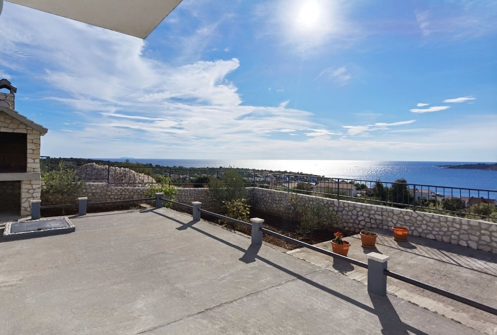 Apartments Apartmani Mastelic
