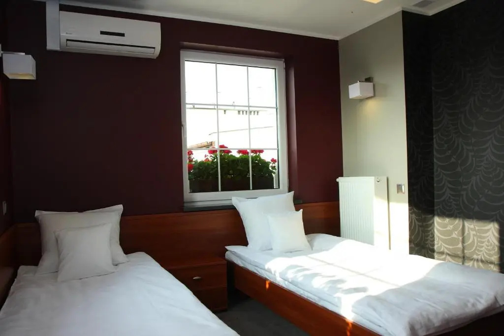 Standard Double room (full double bed)