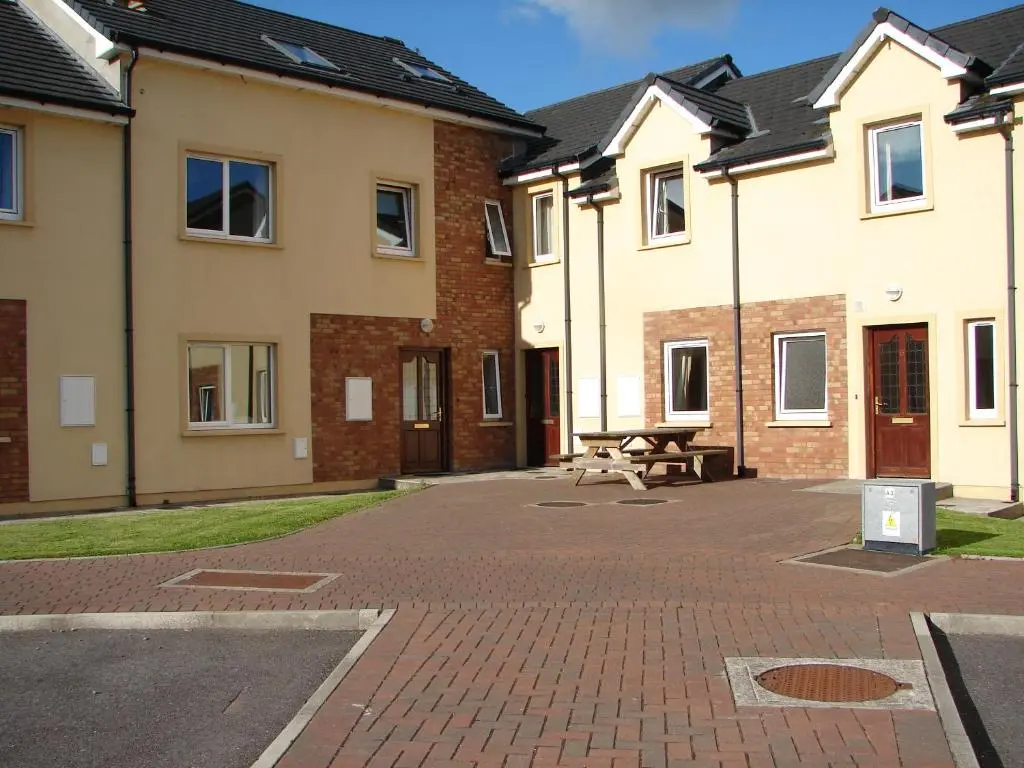 6 Bedrooms Cottage