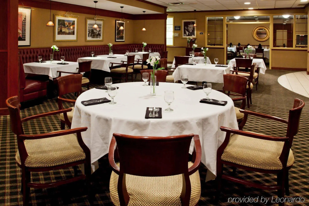 Four Points by Sheraton Cleveland Airport - Général