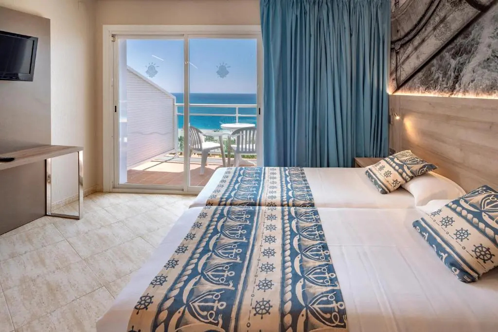 Hotel GHT Marítim - Chambres