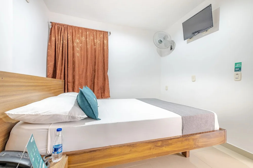 Hotel Metropolitana Plaza - Chambres