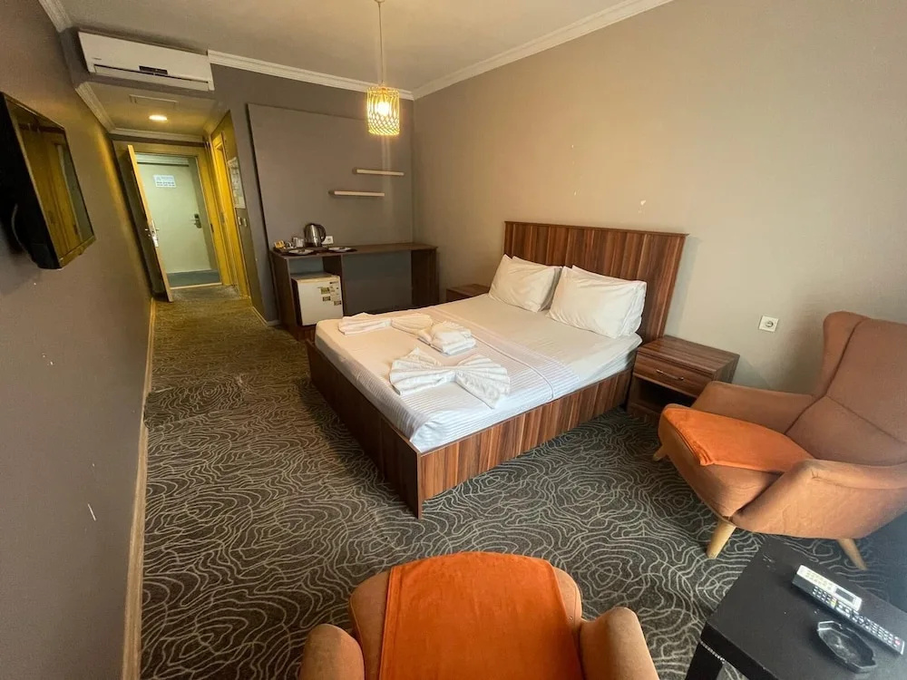 Ser Suite Apart — 3