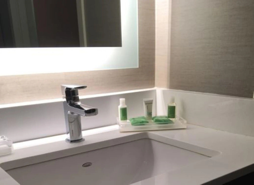 Holiday Inn Manchester Airport by IHG - Chambres
