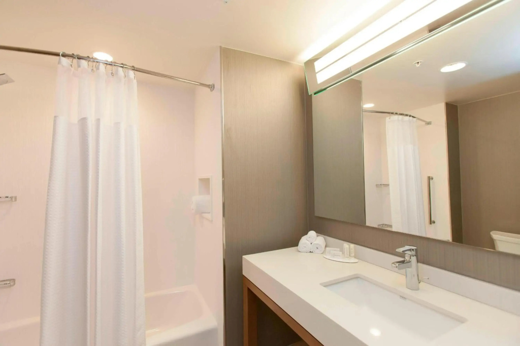 Courtyard by Marriott Houston City Place - Général