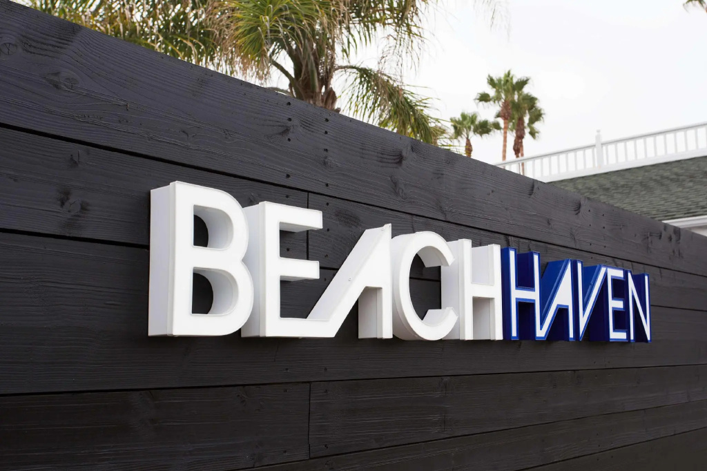 Beach Haven - Near Pacific Beach Park