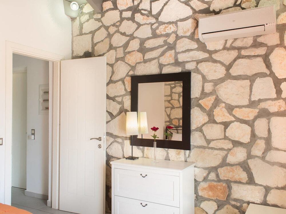 Welcoming Villa near Sea in Agrilia 3 * - pic #13