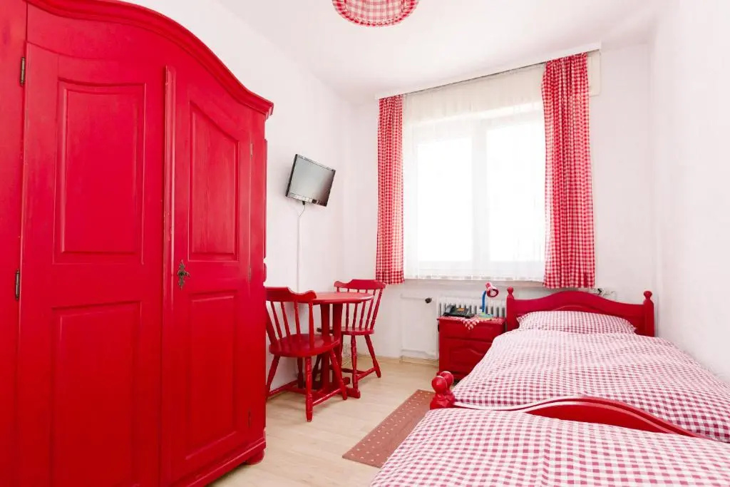 Standard Double room (twin beds)