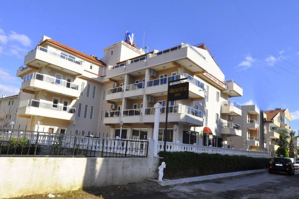 Golden Star Otel
