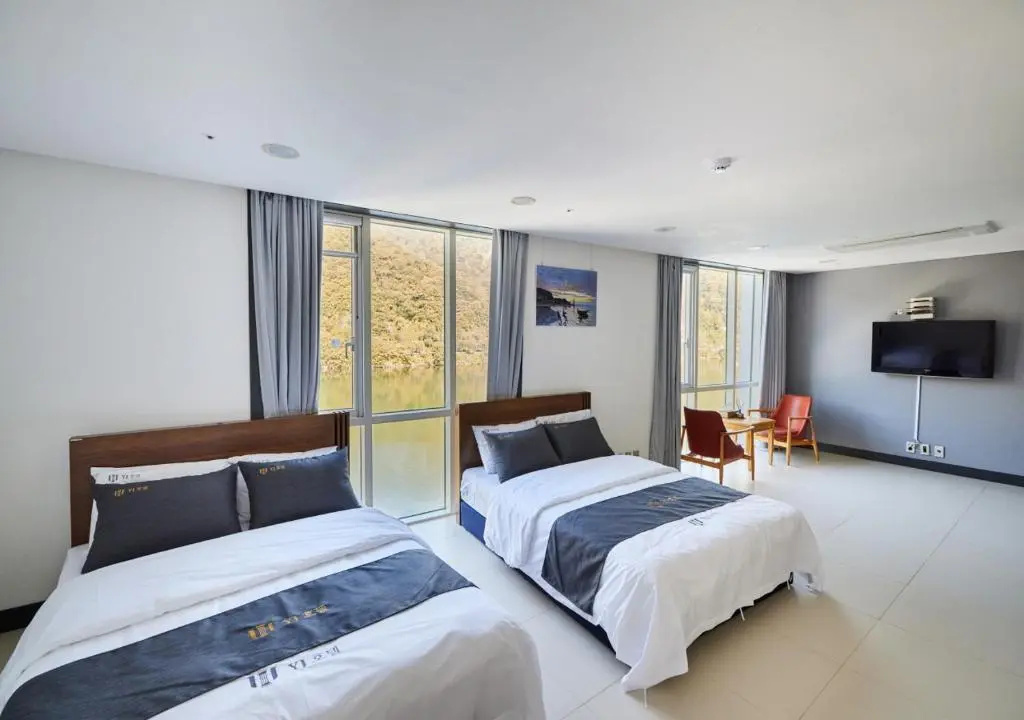 Superior Double room (twin beds)