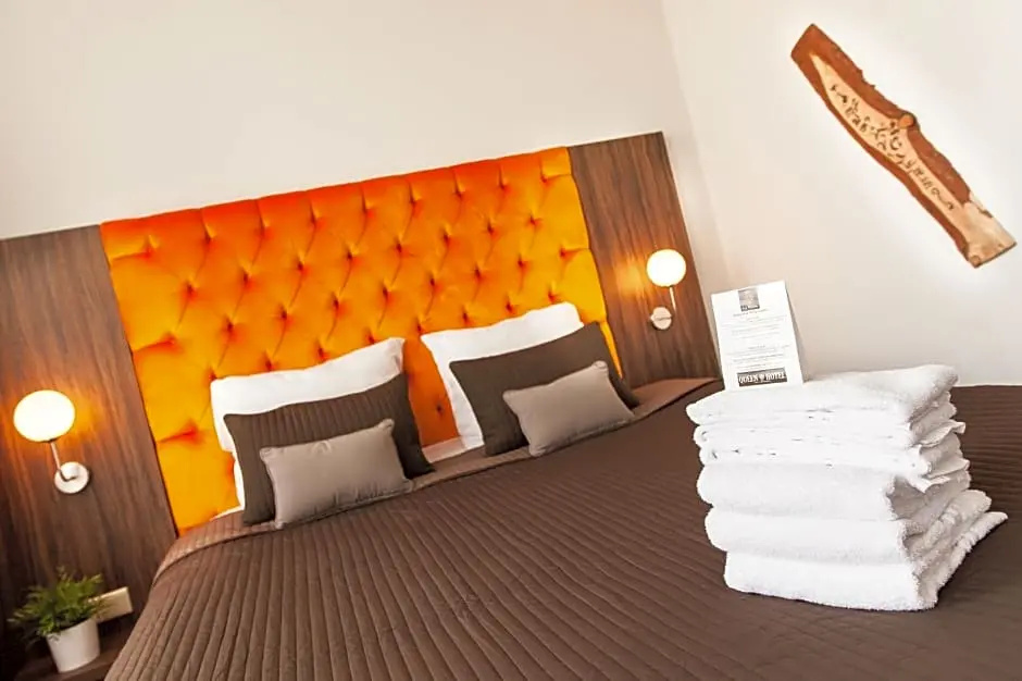 Hotel La Reine - Chambres