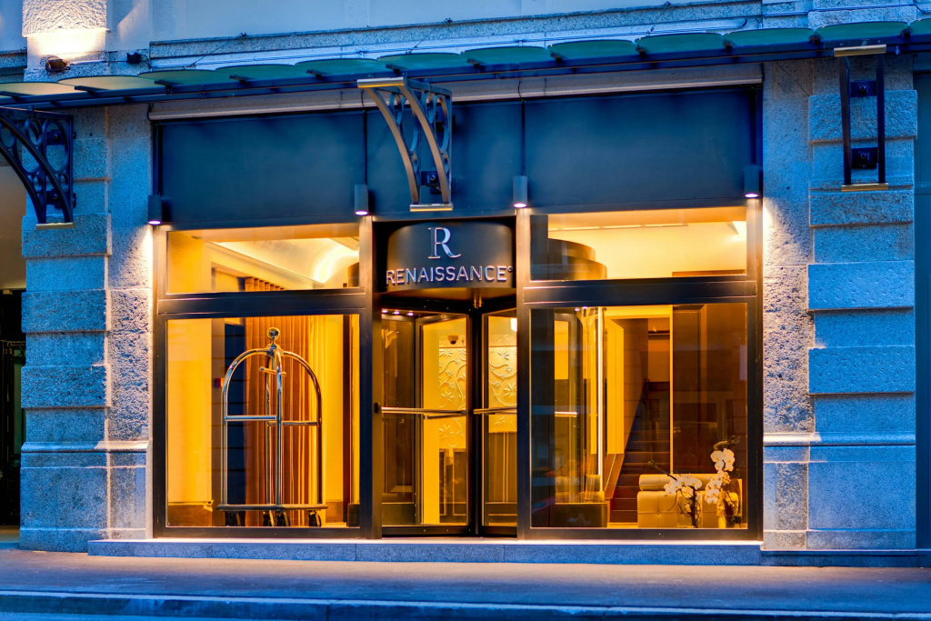 Renaissance Lucerne Hotel