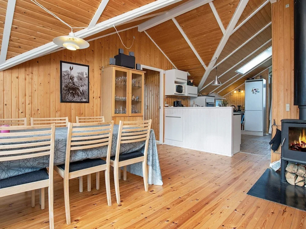 6 Person Holiday Home in Store Fuglede - фото 10